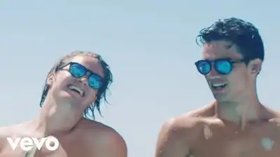 скачать клип Kygo - Carry Me