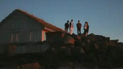 Скачать клип