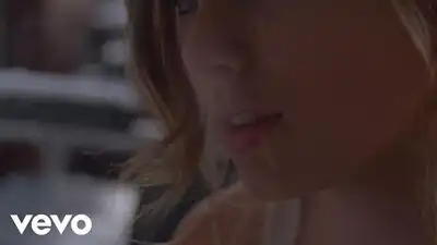 скачать клип Taylor Swift - Back to December