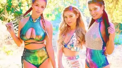 скачать клип TNT Records - Transform