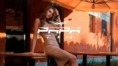 скачать клип Papa Tin - Can Not Get You Out of My Head