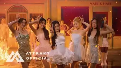 скачать клип FIFTY FIFTY - Pookie