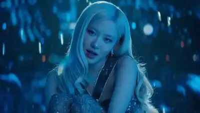 скачать клип ROSE - Messy