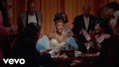 скачать клип Summer Walker - Spend It