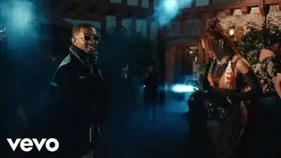 Скачать клип