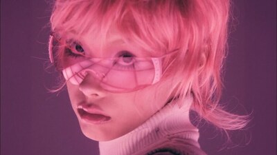 скачать клип Lexie Liu - POP GIRL