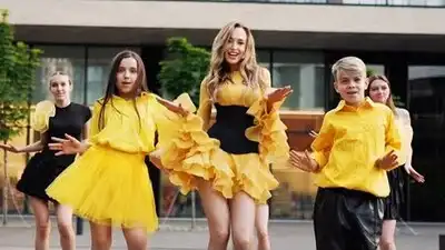 Скачать клип