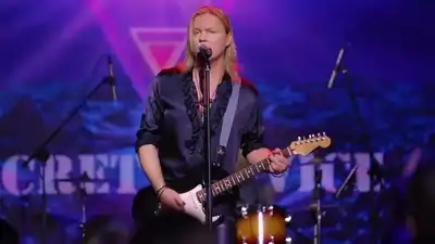 скачать клип Secret Service - Fire Into Ice