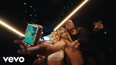 скачать клип Bad Gyal, Young Miko, Tokischa - Chulo pt.2