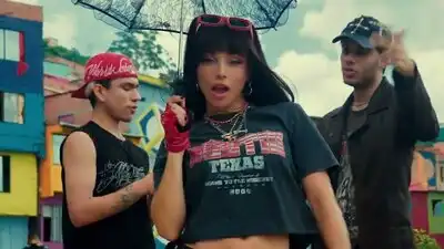 Скачать клип