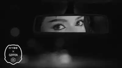 скачать клип KATSEYE - BEAUTIFUL CHAOS