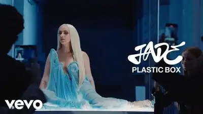 скачать клип JADE - Plastic Box