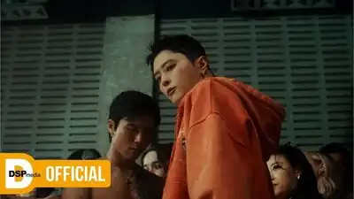 скачать клип KARD - Touch