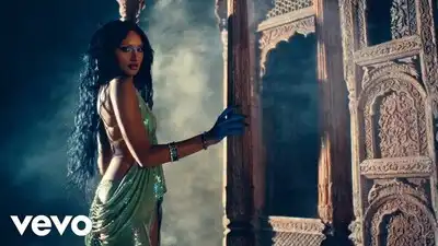 Скачать клип