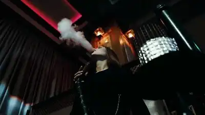 Скачать клип