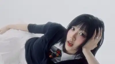 скачать клип Yves - White cat