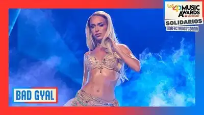 скачать клип BAD GYAL - Medley - Live