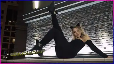 Скачать клип