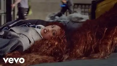 Скачать клип