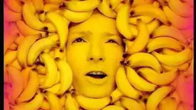 скачать клип Sin with Sebastian - Golden Boy