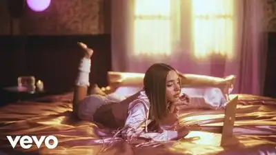 Скачать клип