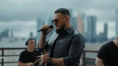 скачать клип Enrasta - Дико мне