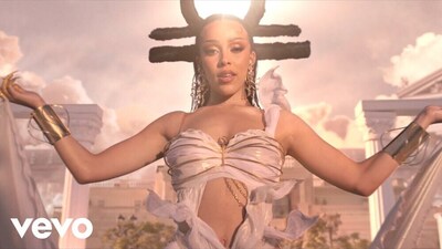 скачать клип Doja Cat, The Weeknd - You Right