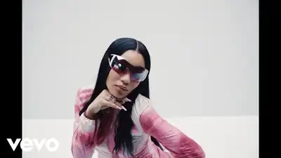 Скачать клип