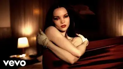 скачать клип Dove Cameron - Romeo