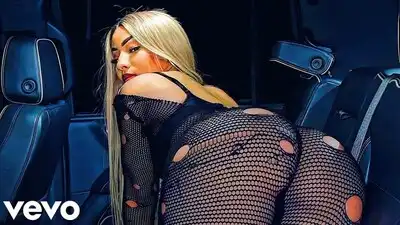 Скачать клип