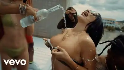 Скачать клип