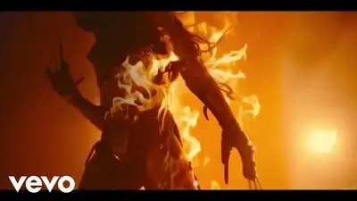 Скачать клип