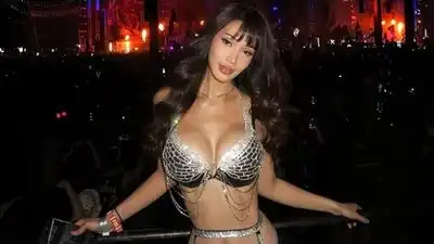 Скачать клип