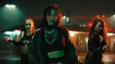 Скачать клип