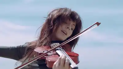 скачать клип Lindsey Stirling - Surrender