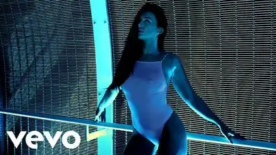 Скачать клип