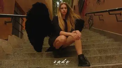 Скачать клип