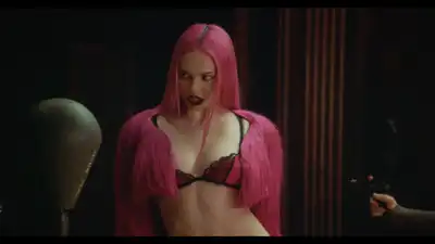 Скачать клип