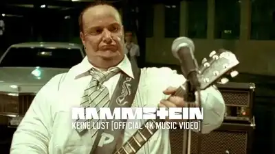 Скачать клип