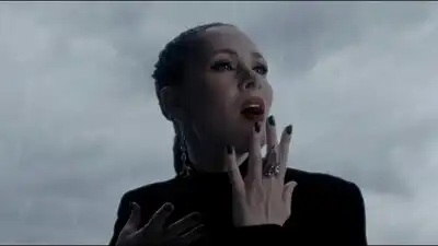 скачать клип THE HARDKISS - Take me to the start