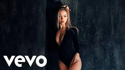 Скачать клип