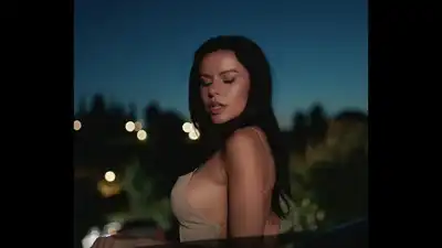 Скачать клип