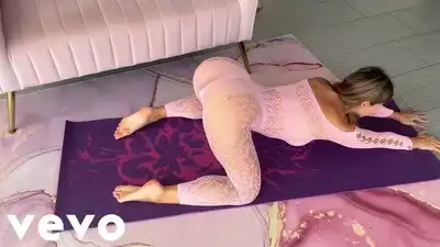 Скачать клип